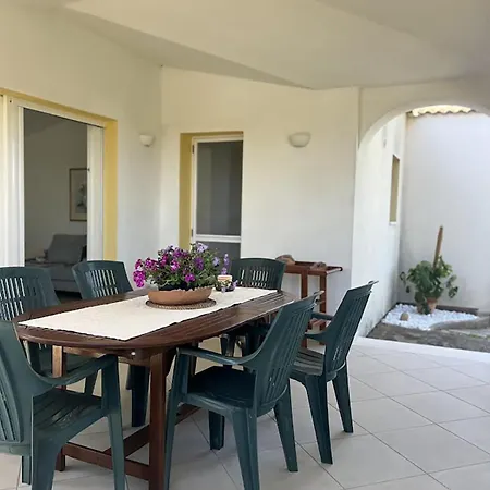 Elegant 100m From Pellicano Sea View & Private Garden