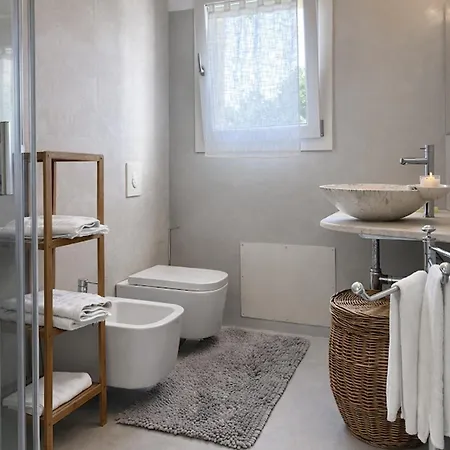 Villa Elegant 100m From Pellicano Sea View & Private Garden Olbia
